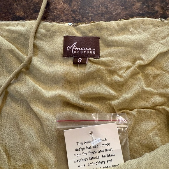 Sequin hand-sewn on silk top - Picture 12 of 15